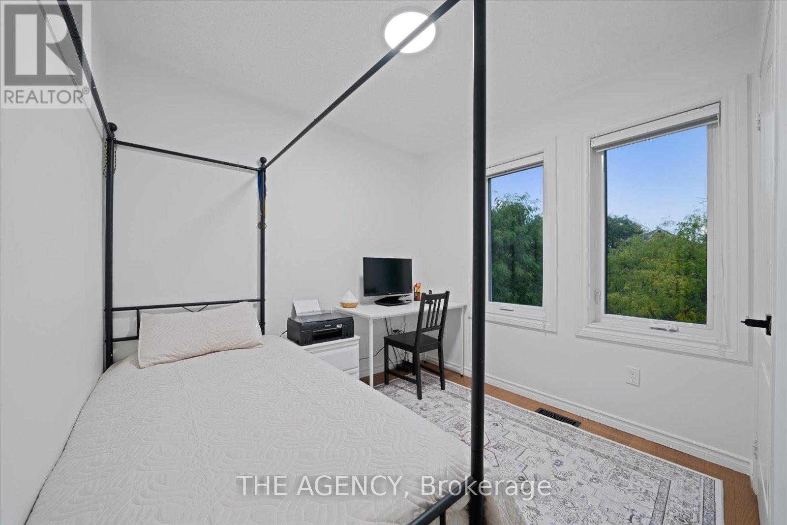 908 Oaktree Crescent, Newmarket, Ontario  L3X 2Z1 - Photo 18 - N12603772