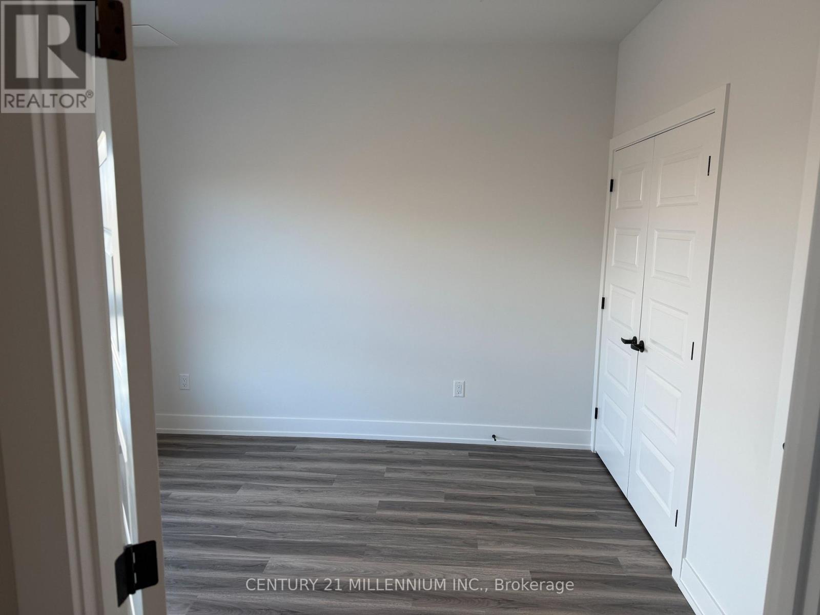 523 - 1100 Lackner Place, Kitchener, Ontario  N2A 0M1 - Photo 4 - X12600694