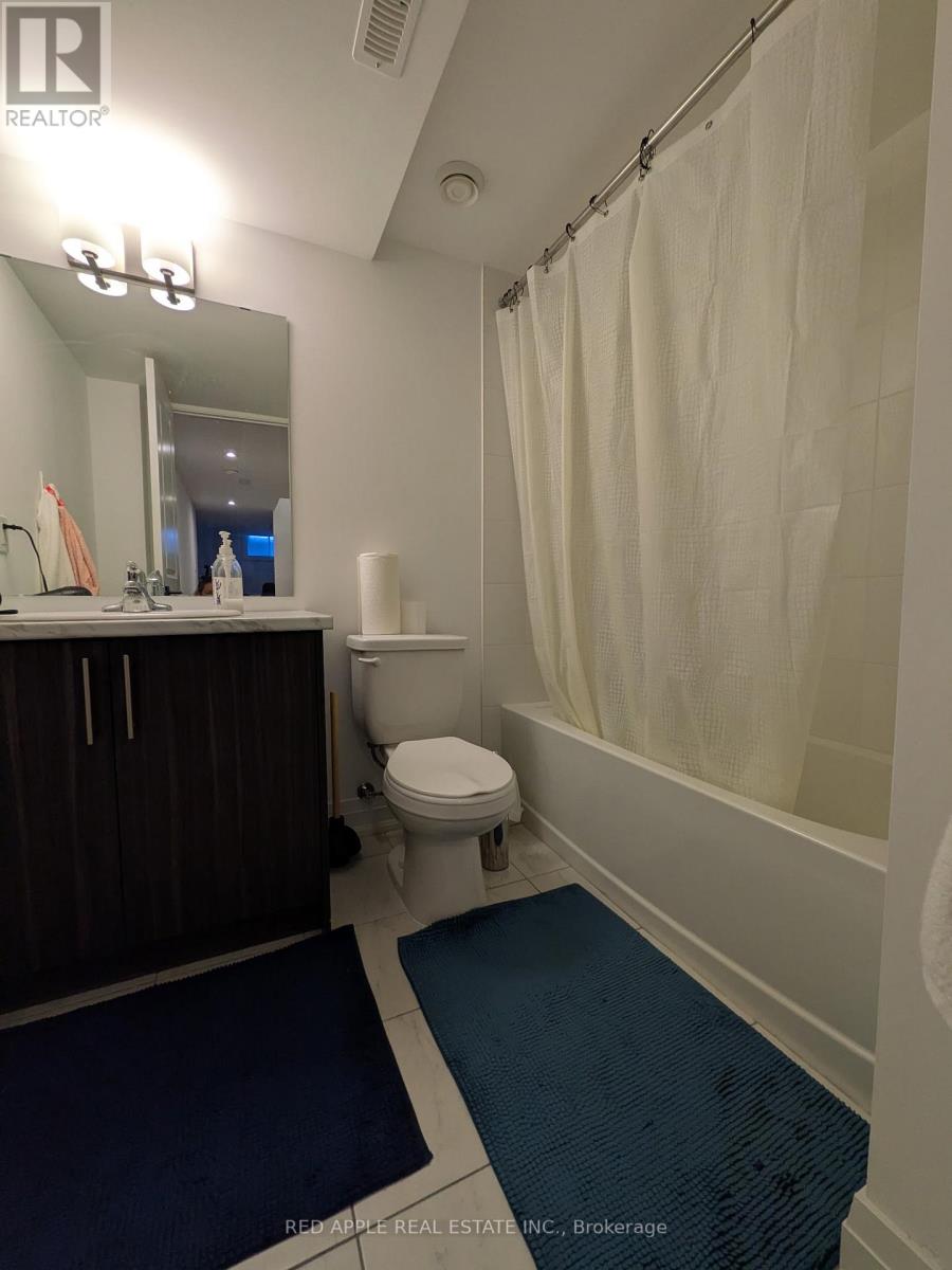 88 Fairlane Avenue N, Barrie, Ontario  L9J 0M9 - Photo 6 - S12603768