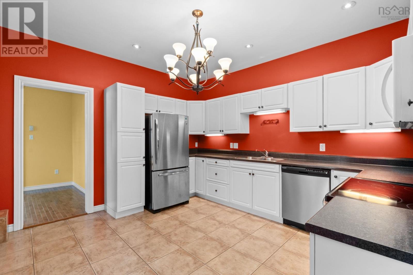 48 Irving Street, Woodside, Nova Scotia  B2W 1K2 - Photo 14 - 202522320