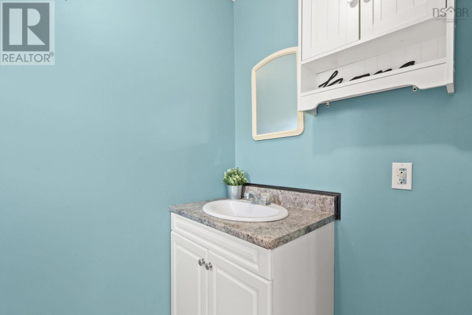 48 Irving Street, Woodside, Nova Scotia  B2W 1K2 - Photo 18 - 202522320