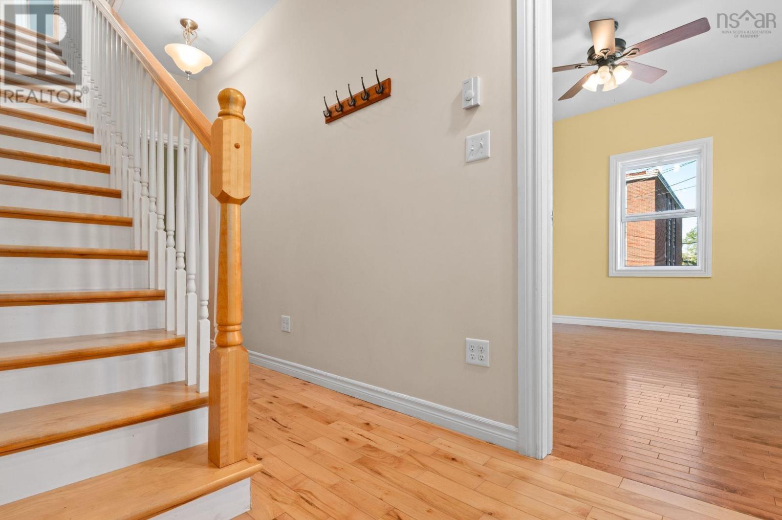 48 Irving Street, Woodside, Nova Scotia  B2W 1K2 - Photo 3 - 202522320