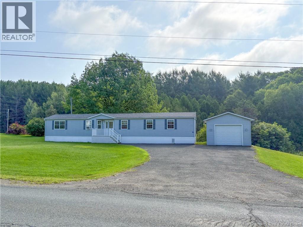 18 Cahill Road, Beechwood, New Brunswick E7J 1Z6 - Photo 2 - NB123741