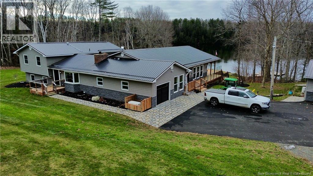 747 105 Route, Southampton, New Brunswick E6G 1K5 - Photo 2 - NB130653