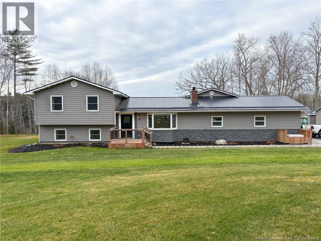 747 105 Route, Southampton, New Brunswick E6G 1K5 - Photo 7 - NB130653