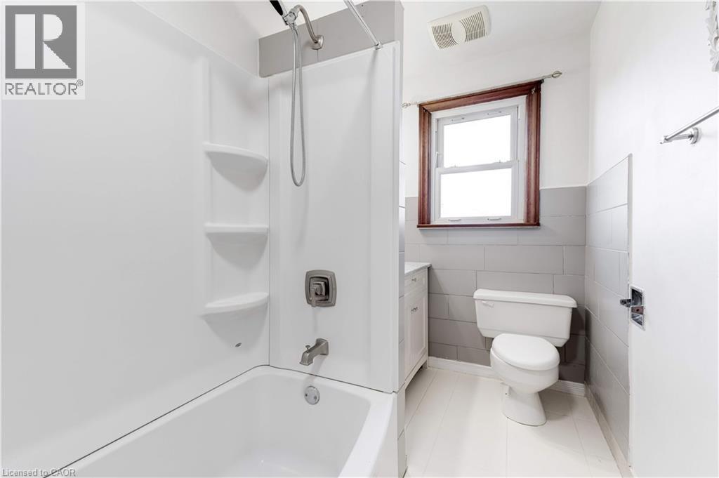 662 Harriet Street Unit# Upper, Welland, Ontario  L3B 2J3 - Photo 23 - 40792289