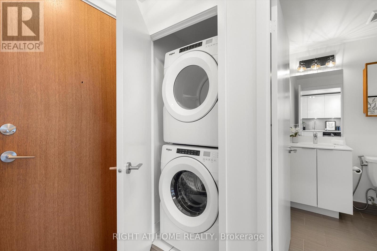 4415 - 30 Shore Breeze Drive, Toronto, Ontario M8V 0J1 - Photo 13 - W12603778