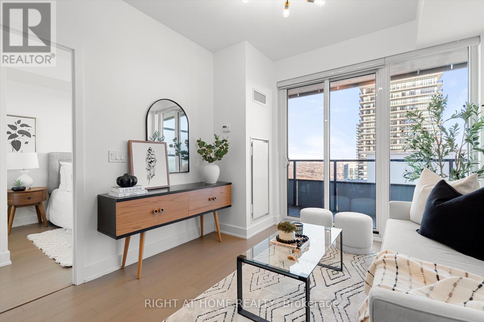 4415 - 30 Shore Breeze Drive, Toronto, Ontario M8V 0J1 - Photo 7 - W12603778