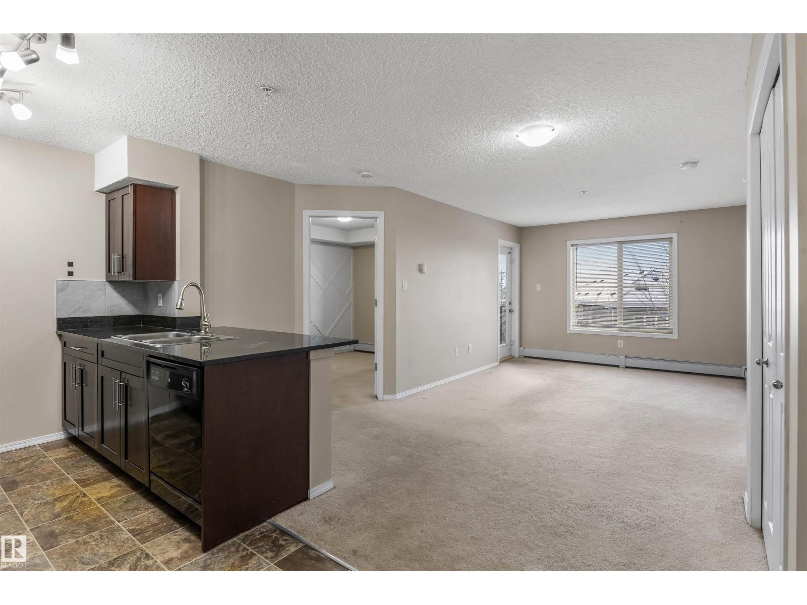 #312 1060 Mcconachie Bv Nw, Edmonton, Alberta  T5Y 0W9 - Photo 3 - E4467484