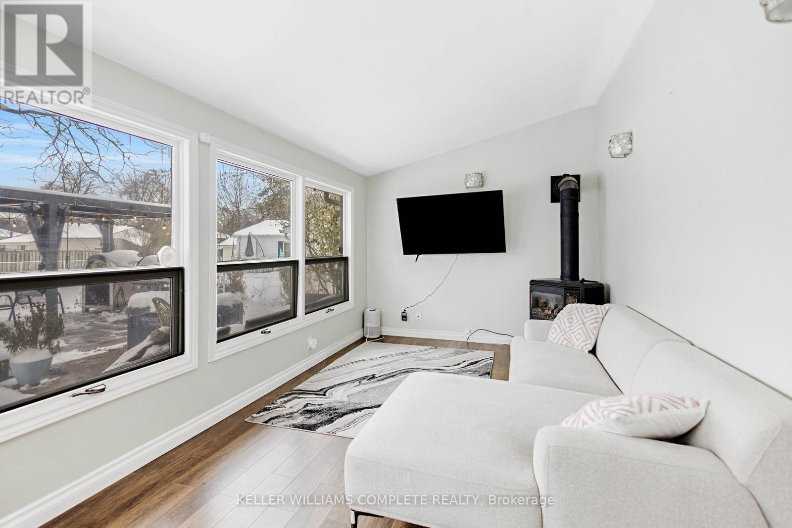 64 Evelyn Street, Brantford, Ontario  N3R 3H1 - Photo 20 - X12603728