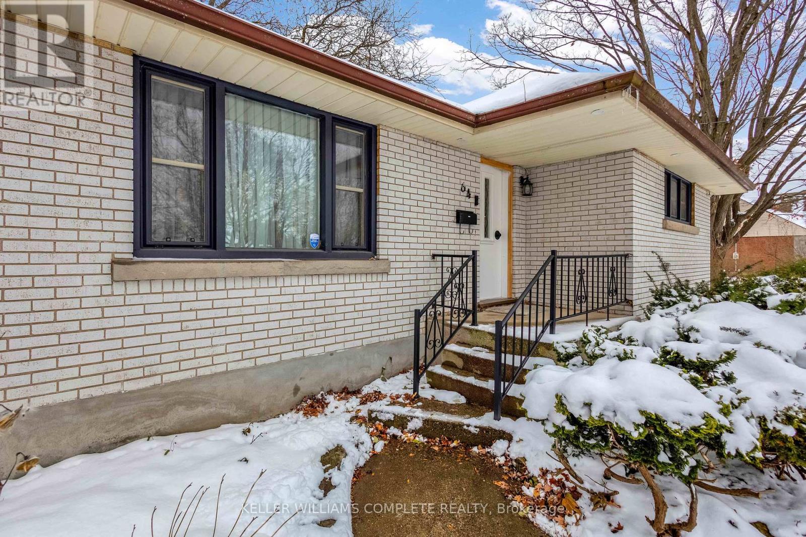 64 Evelyn Street, Brantford, Ontario  N3R 3H1 - Photo 3 - X12603728