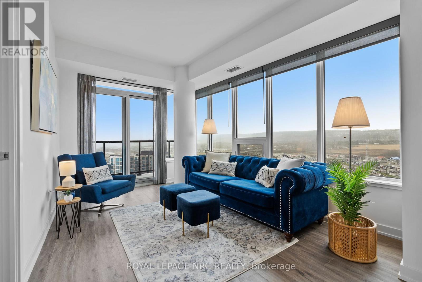 UNIT 1611 - 385 WINSTON ROAD, Grimsby, Ontario