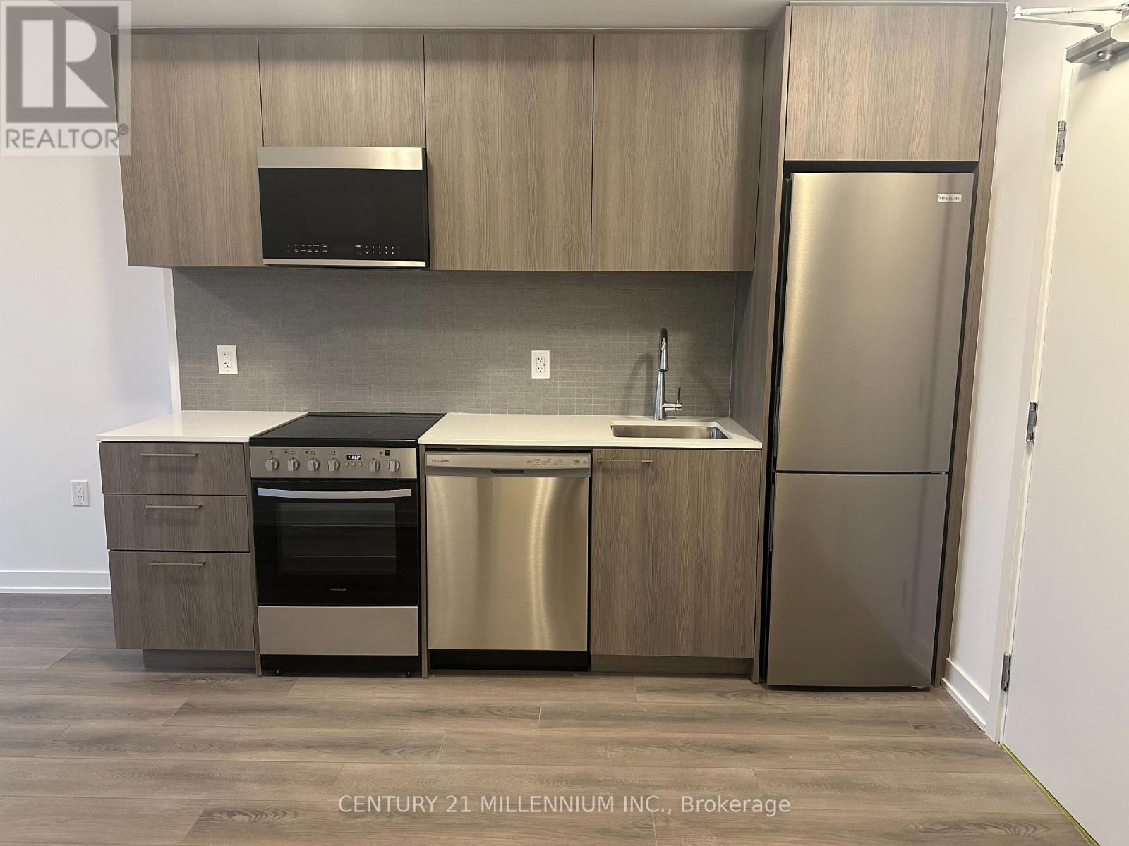 421 - 7439 Kingston Road, Toronto (Rouge), Ontario  M1B 5S3 - Photo 2 - E12580006