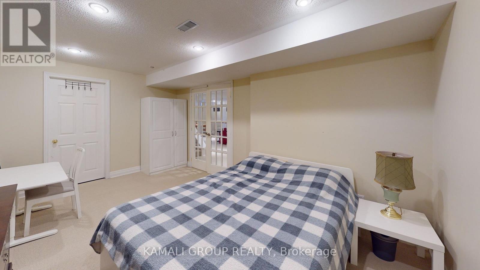 Bsmt - 271 Rhodes Circle, Newmarket (Glenway Estates), Ontario  L3X 1V4 - Photo 16 - N12565668