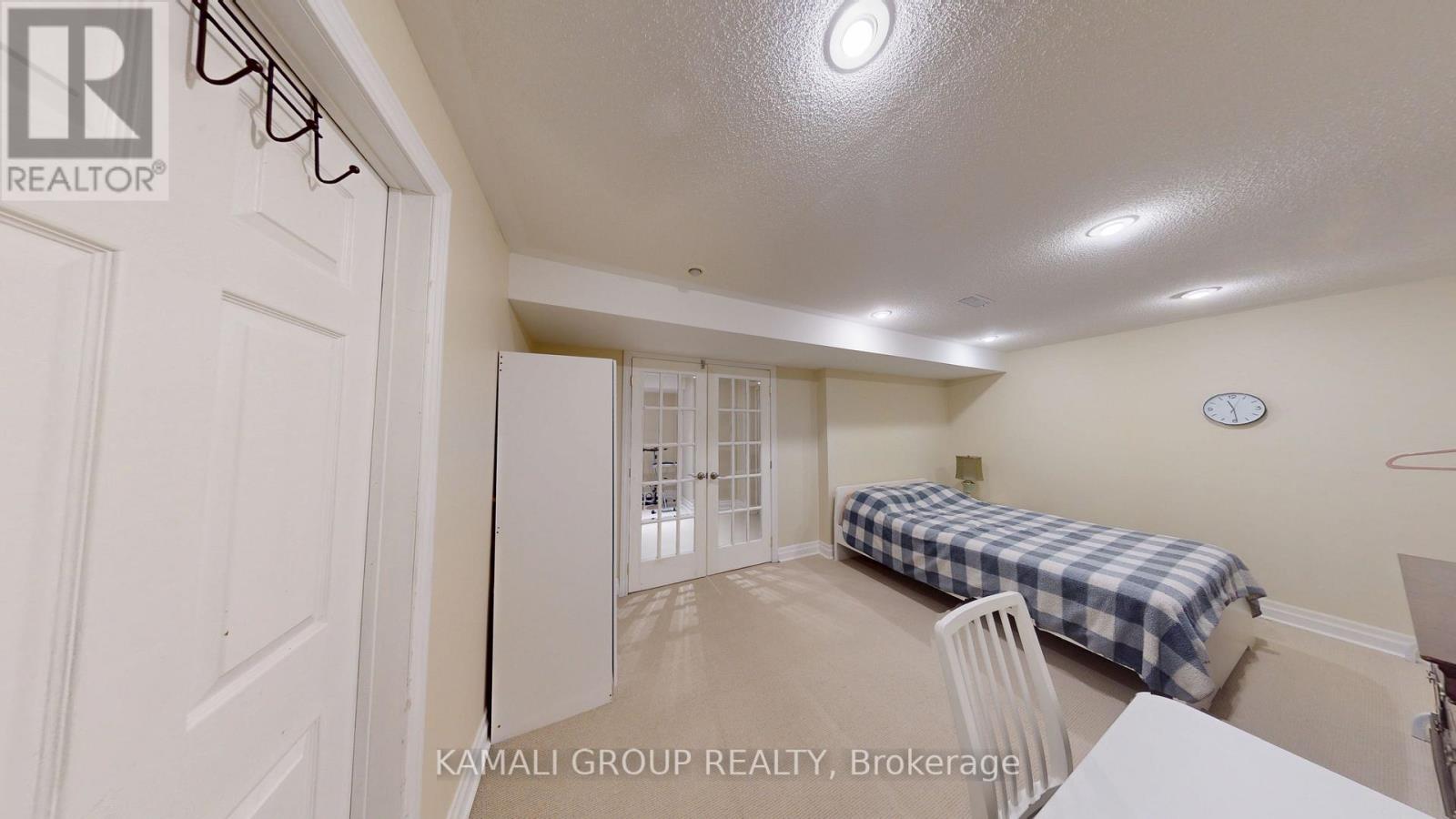 Bsmt - 271 Rhodes Circle, Newmarket (Glenway Estates), Ontario  L3X 1V4 - Photo 15 - N12565668