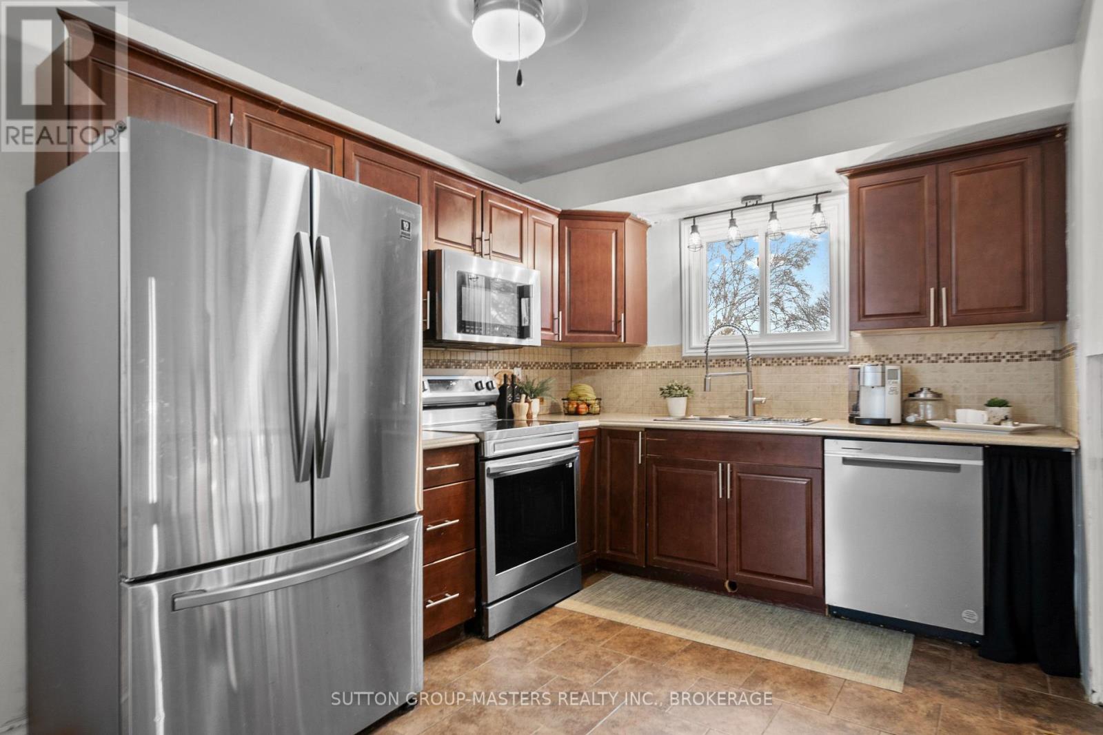 66 Nicholson Crescent, Loyalist, Ontario  K7N 1X1 - Photo 15 - X12603848