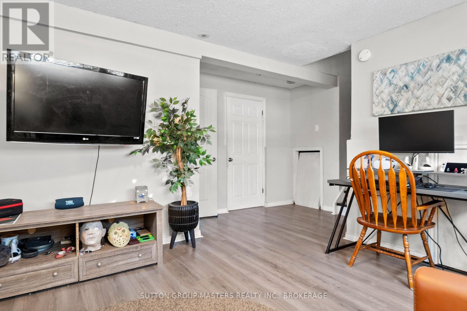 66 Nicholson Crescent, Loyalist, Ontario  K7N 1X1 - Photo 31 - X12603848