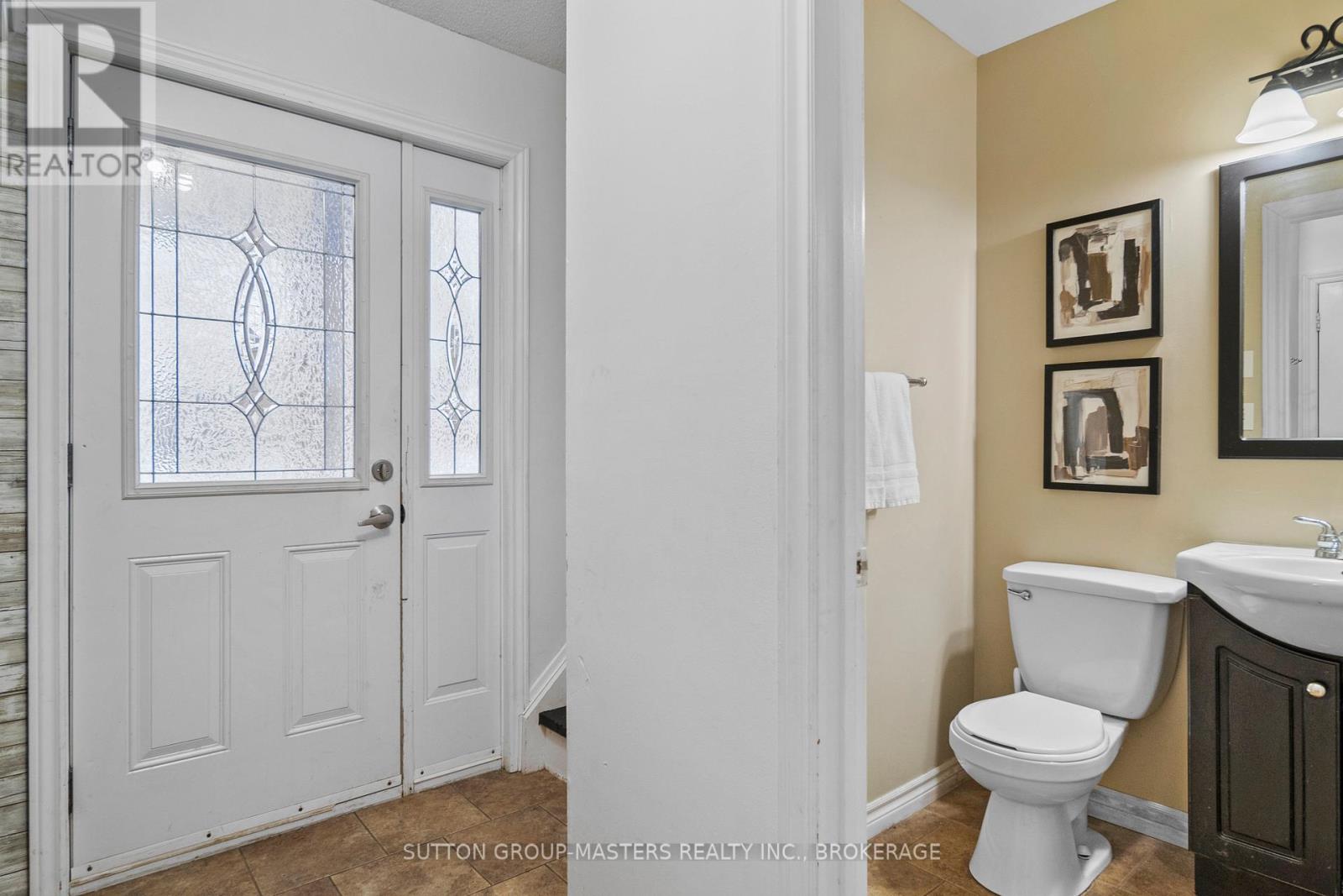 66 Nicholson Crescent, Loyalist, Ontario  K7N 1X1 - Photo 4 - X12603848