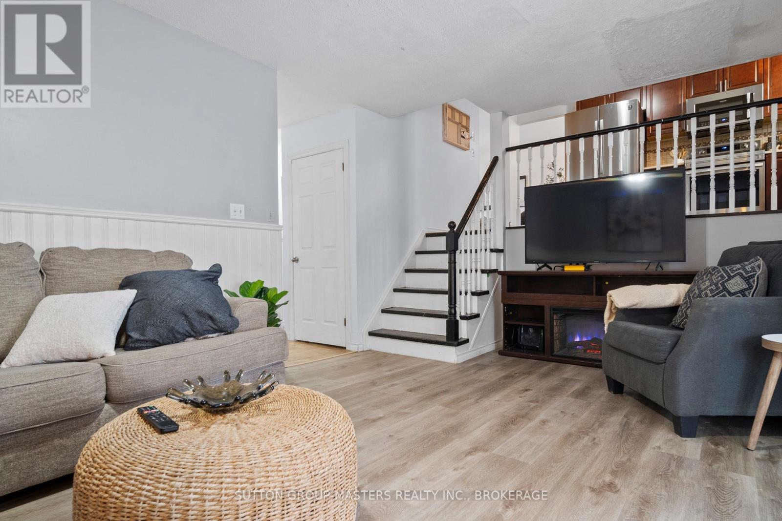 66 Nicholson Crescent, Loyalist, Ontario  K7N 1X1 - Photo 7 - X12603848