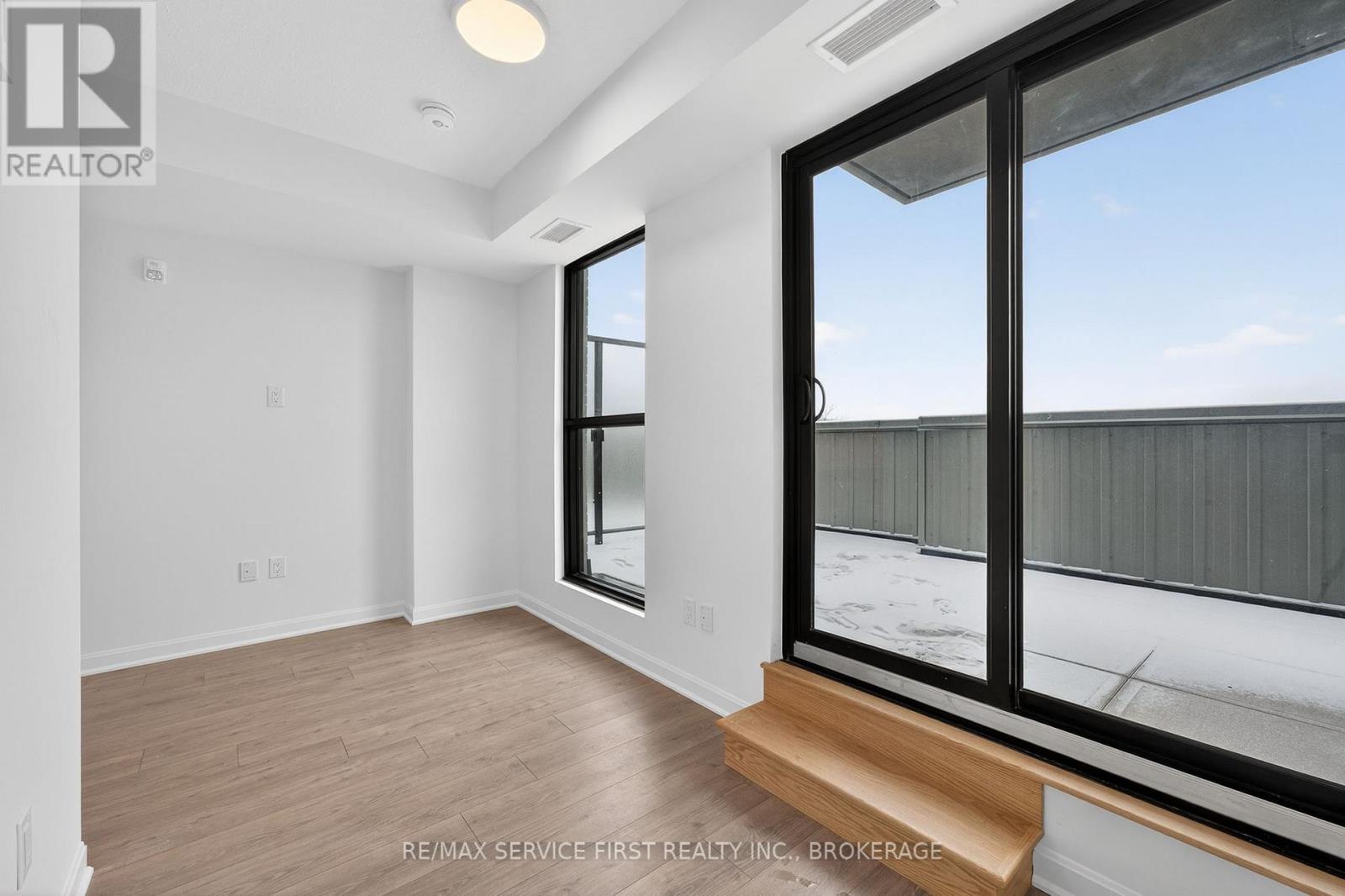 613 - 223 Princess Street, Kingston, Ontario  K7L 0G8 - Photo 18 - X12603864