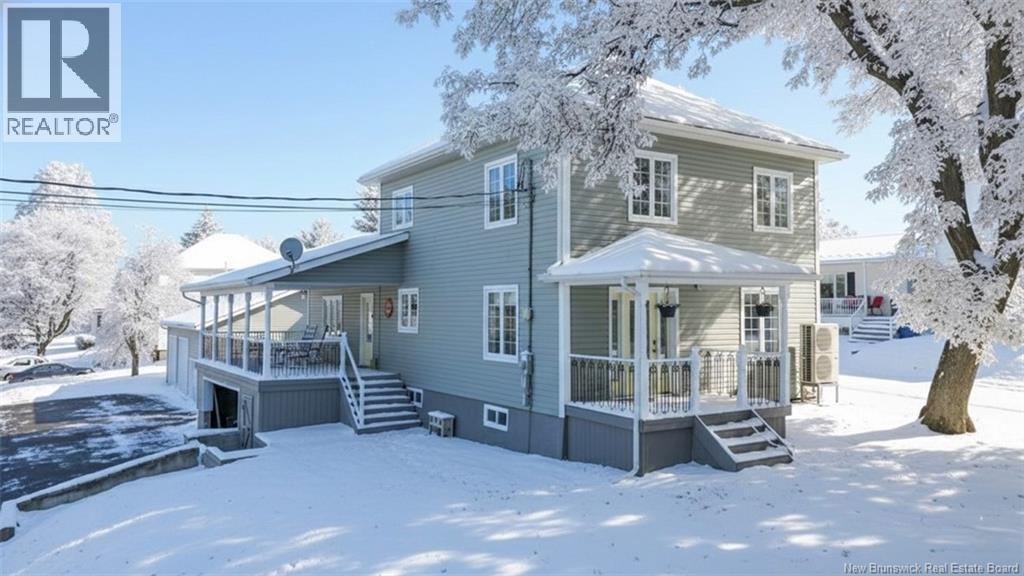 21 Hillcrest Avenue, Hartland, New Brunswick  E7P 1M7 - Photo 2 - NB123999