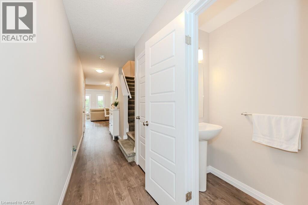 86 Erbsville Court Unit# 14, Waterloo, Ontario  N2T 0C8 - Photo 4 - 40786572