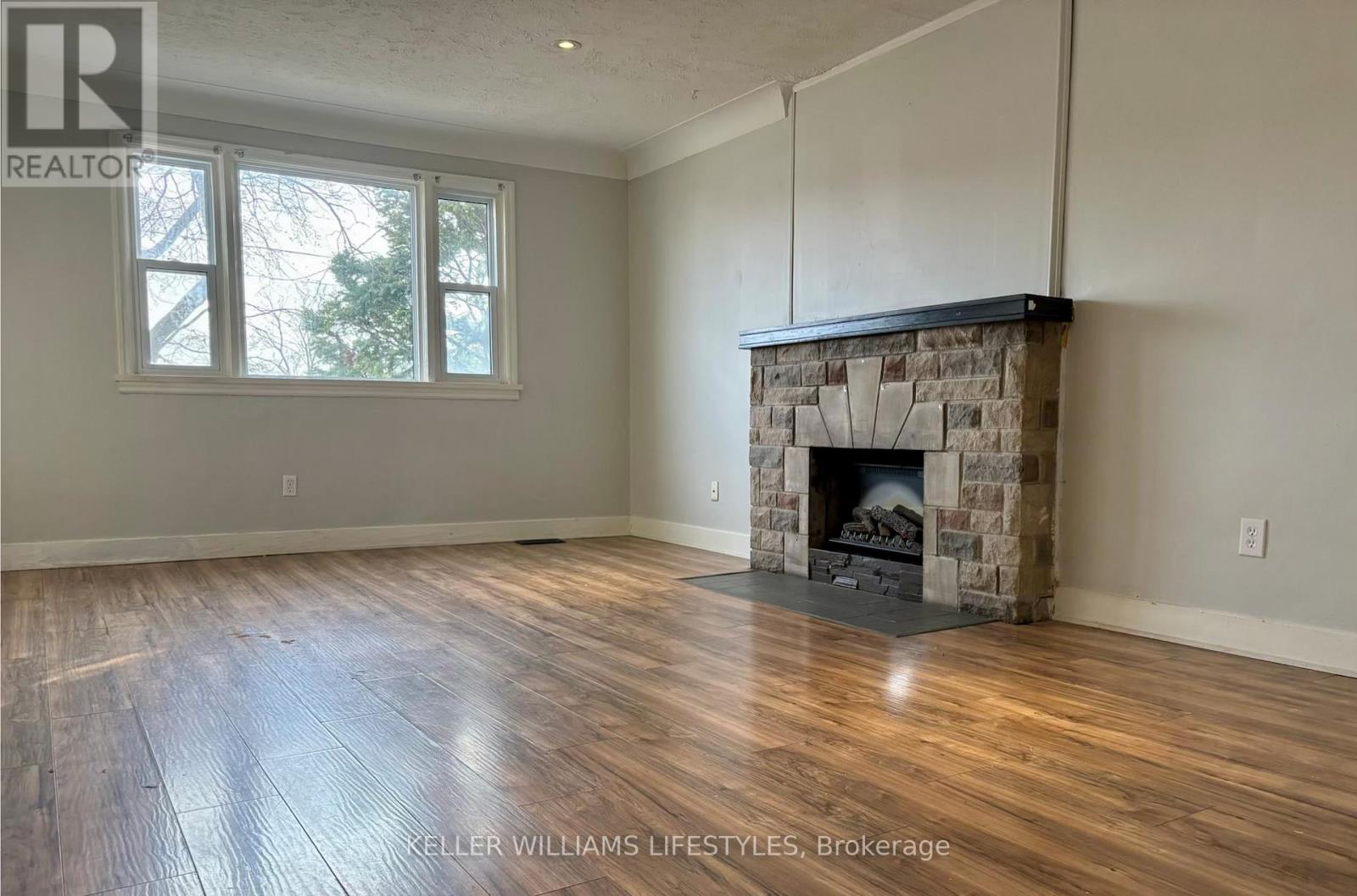 678 Oxford Street E, London East, Ontario  N5Y 3J5 - Photo 3 - X12603800