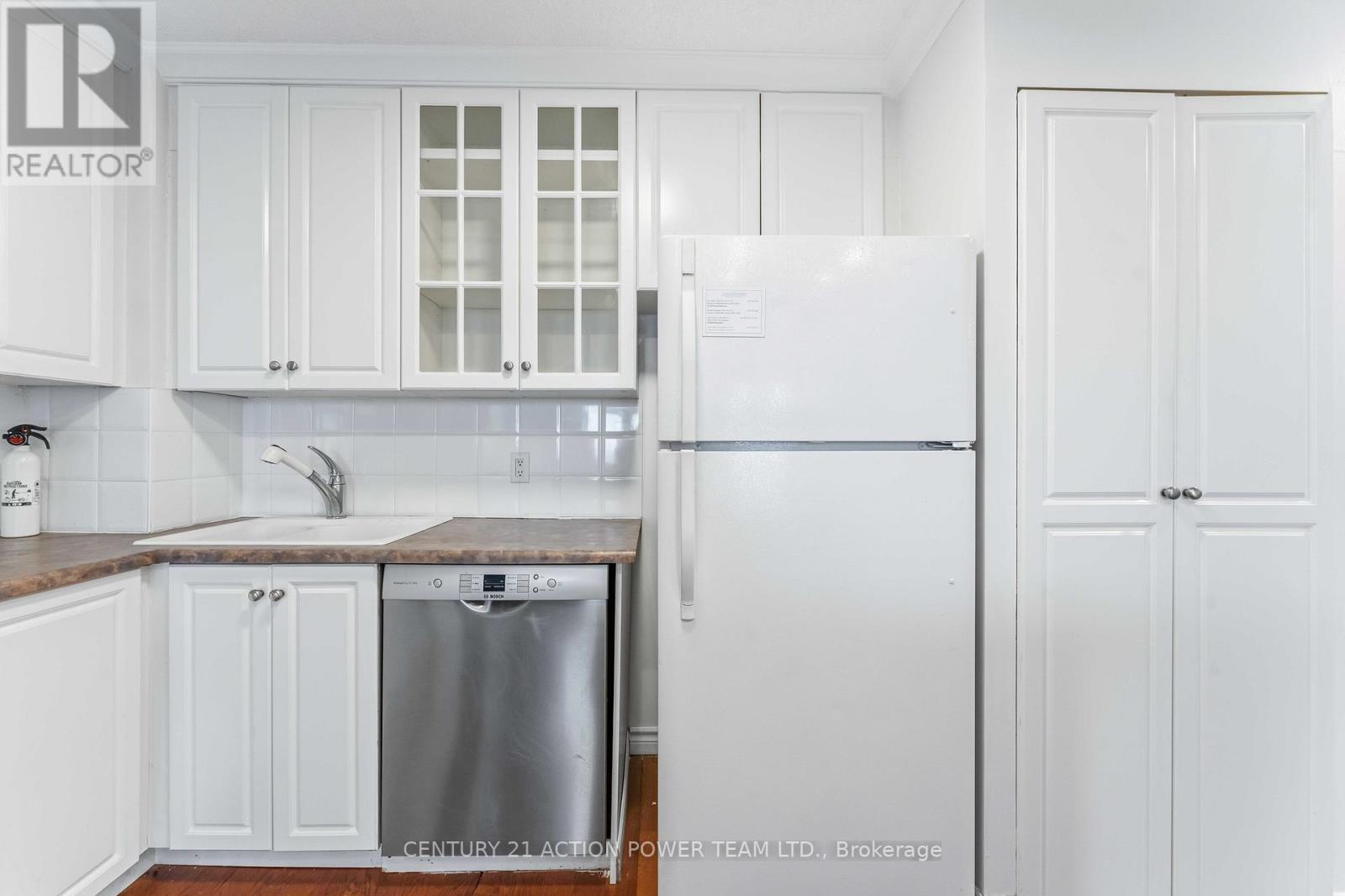 1103 - 1025 Grenon Avenue, Ottawa, Ontario  K2B 8S5 - Photo 11 - X12603798