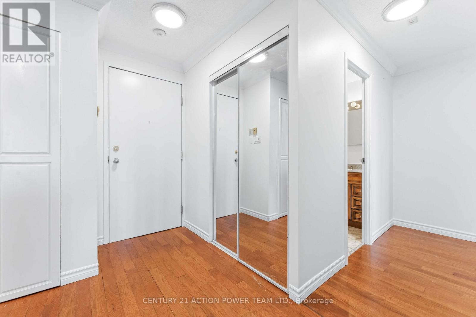 1103 - 1025 Grenon Avenue, Ottawa, Ontario  K2B 8S5 - Photo 5 - X12603798