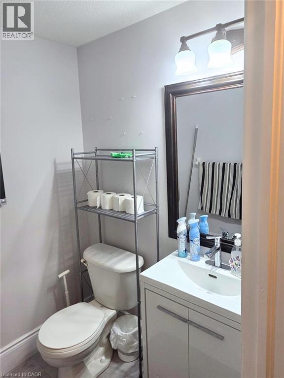 235 Prosperity Drive, Kitchener, Ontario  N2E 4B1 - Photo 8 - 40792367