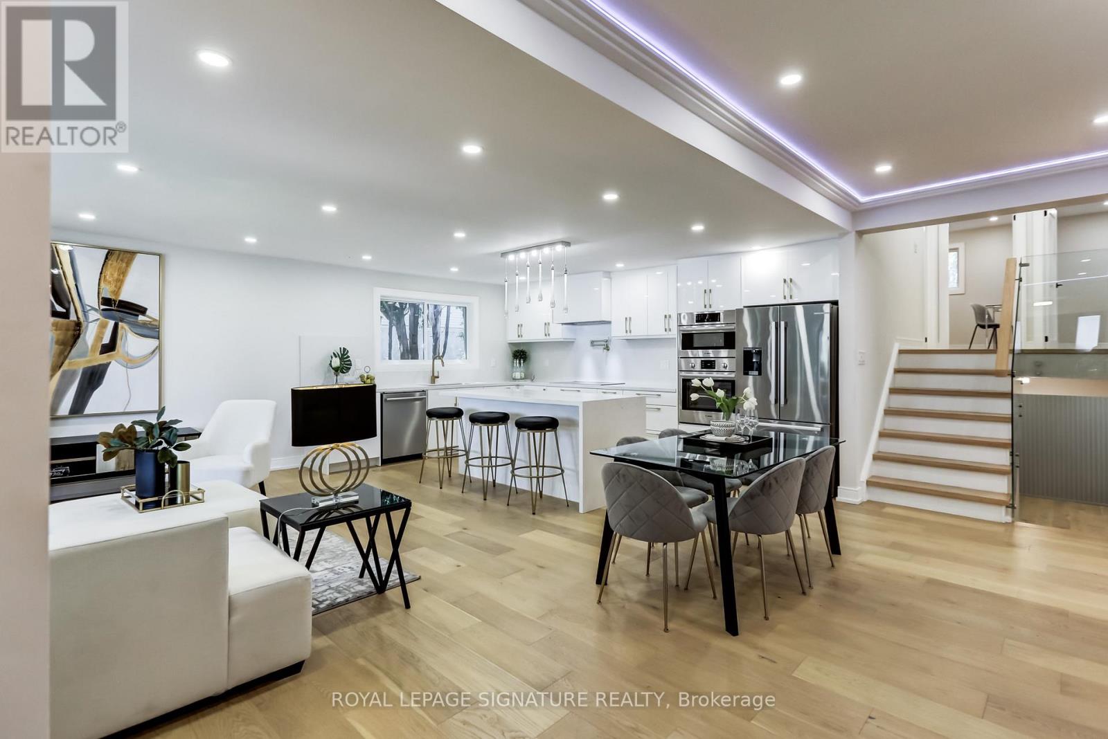 30 Snowcrest Avenue, Toronto, Ontario M2K 2K7 - Photo 6 - C12603808