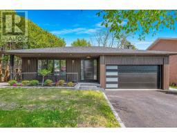 30 SNOWCREST AVENUE, Toronto, Ontario