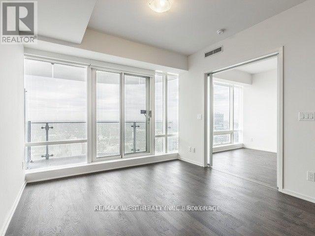 6208 - 1 Bloor Street E, Toronto, Ontario  M4W 1A9 - Photo 2 - C12603844
