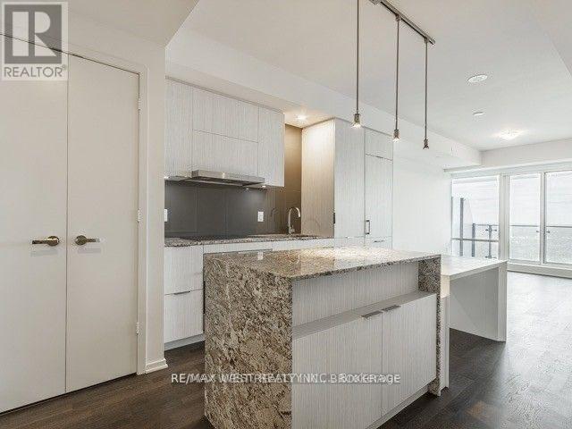 6208 - 1 Bloor Street E, Toronto, Ontario  M4W 1A9 - Photo 5 - C12603844