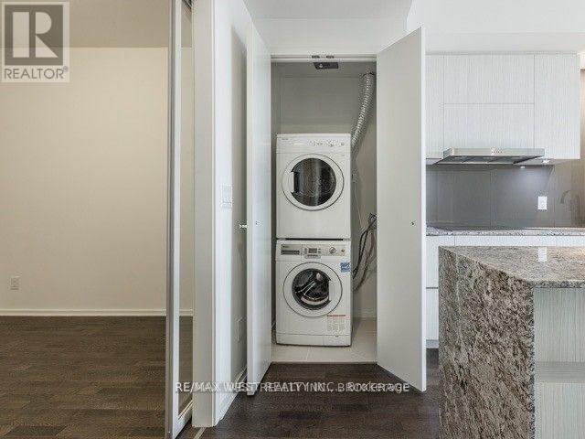 6208 - 1 Bloor Street E, Toronto, Ontario  M4W 1A9 - Photo 8 - C12603844