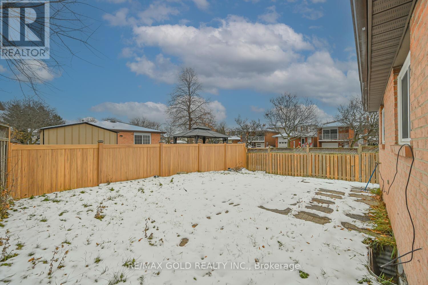 228 Martindale Crescent, Brampton, Ontario  L6X 2V2 - Photo 29 - W12590034