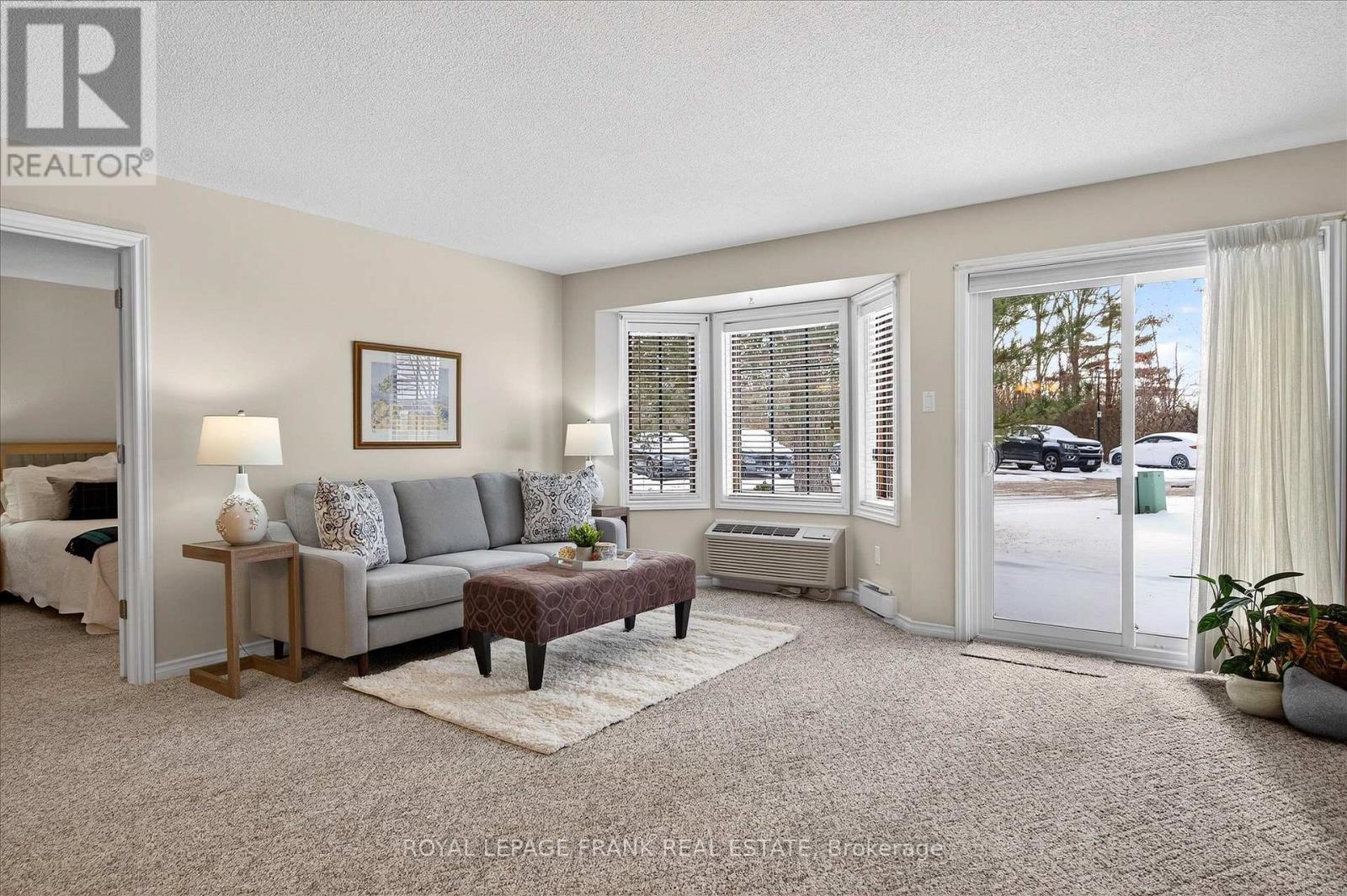 8 - 615 Whitaker Street, Peterborough, Ontario K9H 7L5 - Photo 7 - X12603758