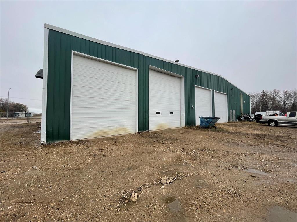 1701 Main Street, Swan River, Manitoba  R0L 1Z0 - Photo 9 - 202529094