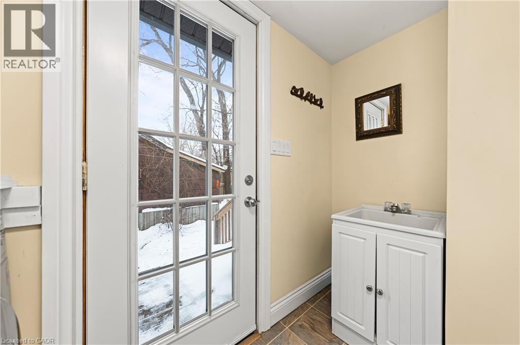 10 Speedvale Avenue W, Guelph, Ontario  N1H 1J4 - Photo 25 - 40792340