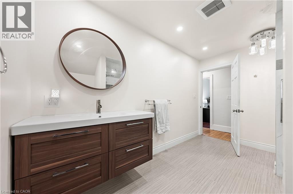 10 Speedvale Avenue W, Guelph, Ontario  N1H 1J4 - Photo 36 - 40792340