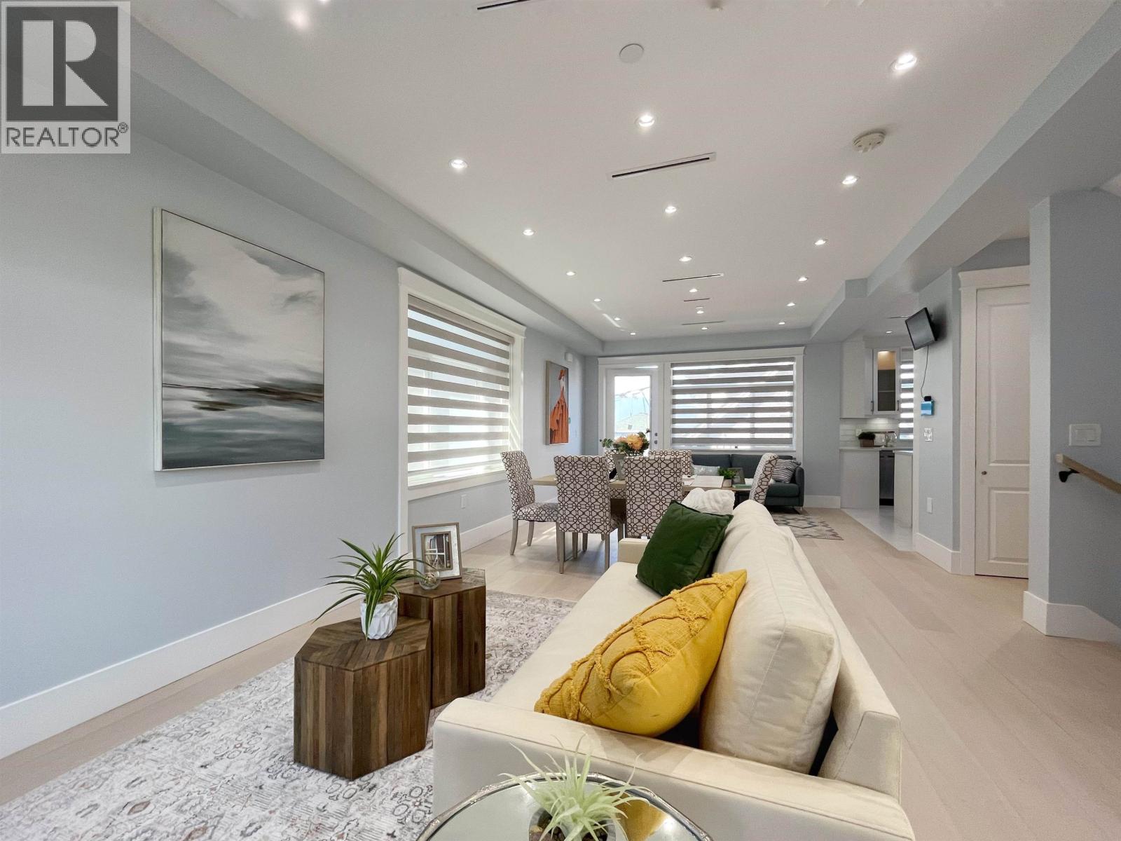 3275 E 20th Avenue, Vancouver, British Columbia  V5M 2V6 - Photo 1 - R3072268