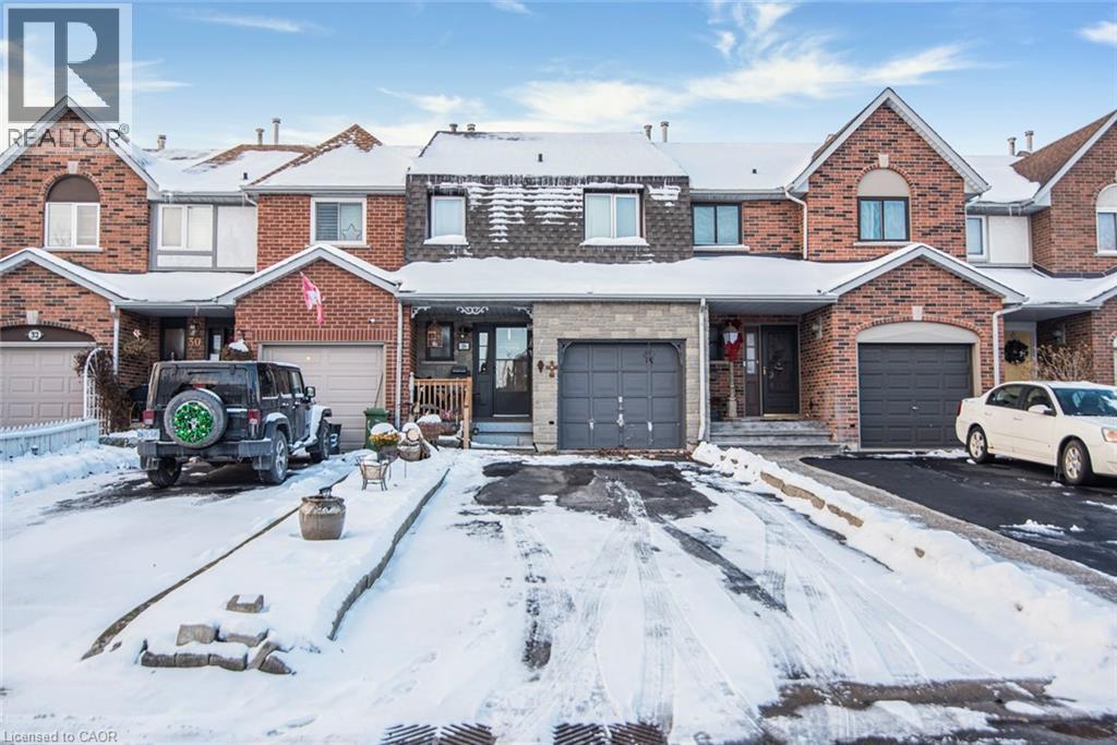 28 Perthshire Court, Hamilton, Ontario L9B 2H1 - Photo 3 - 40792291