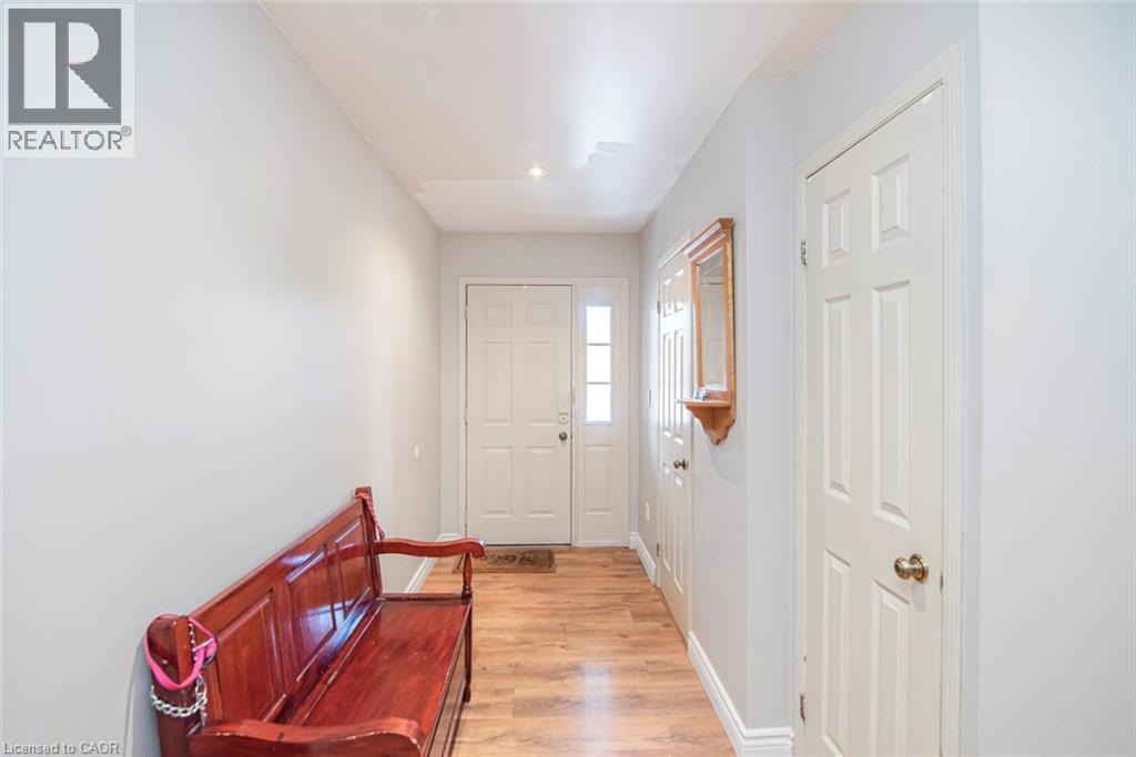 28 Perthshire Court, Hamilton, Ontario L9B 2H1 - Photo 6 - 40792291