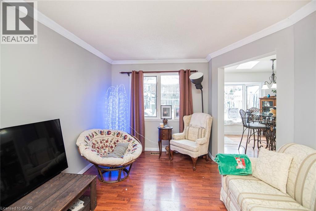 28 Perthshire Court, Hamilton, Ontario L9B 2H1 - Photo 7 - 40792291