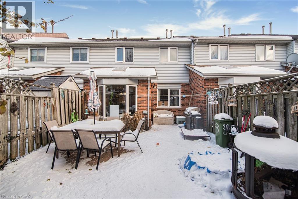 28 Perthshire Court, Hamilton, Ontario L9B 2H1 - Photo 41 - 40792291