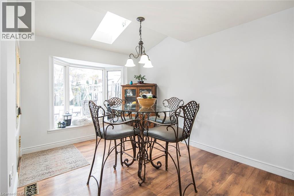 28 Perthshire Court, Hamilton, Ontario L9B 2H1 - Photo 13 - 40792291