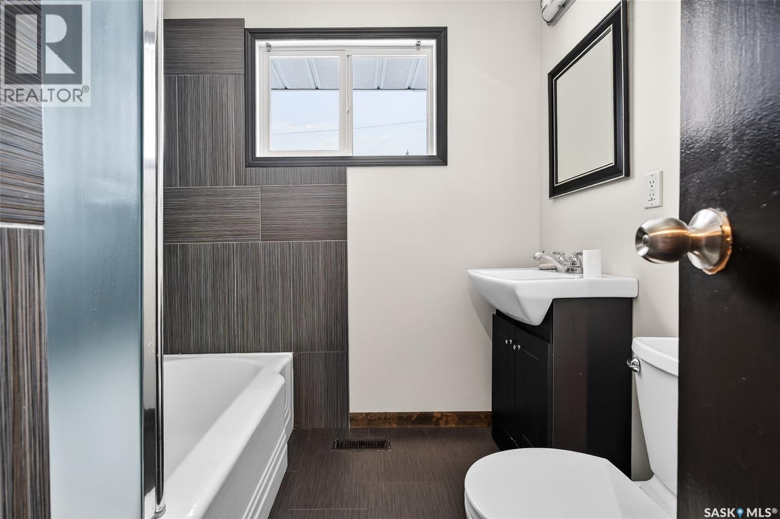 1125 8th Avenue Nw, Moose Jaw, Saskatchewan  S6H 4G4 - Photo 18 - SK025194