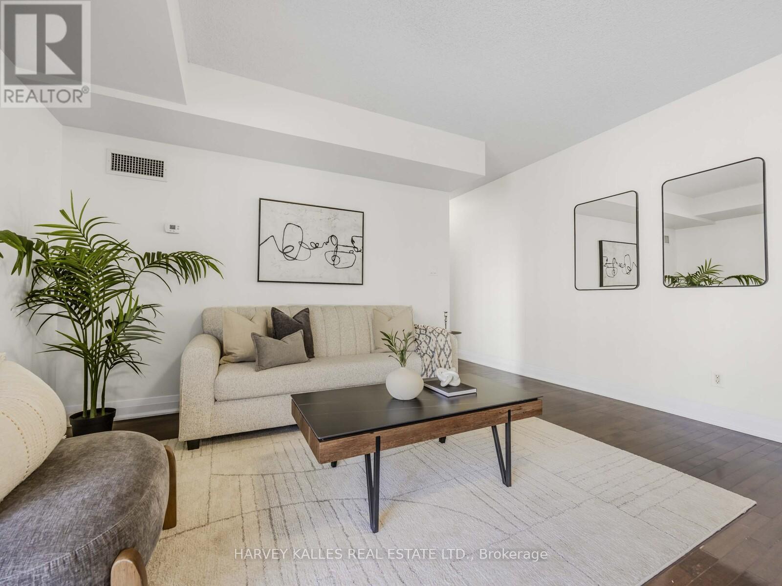 606 - 1430 Yonge Street, Toronto, Ontario  M4T 1Y6 - Photo 6 - C12446888