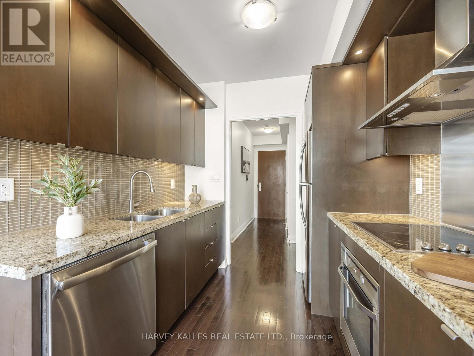 606 - 1430 Yonge Street, Toronto, Ontario  M4T 1Y6 - Photo 13 - C12446888