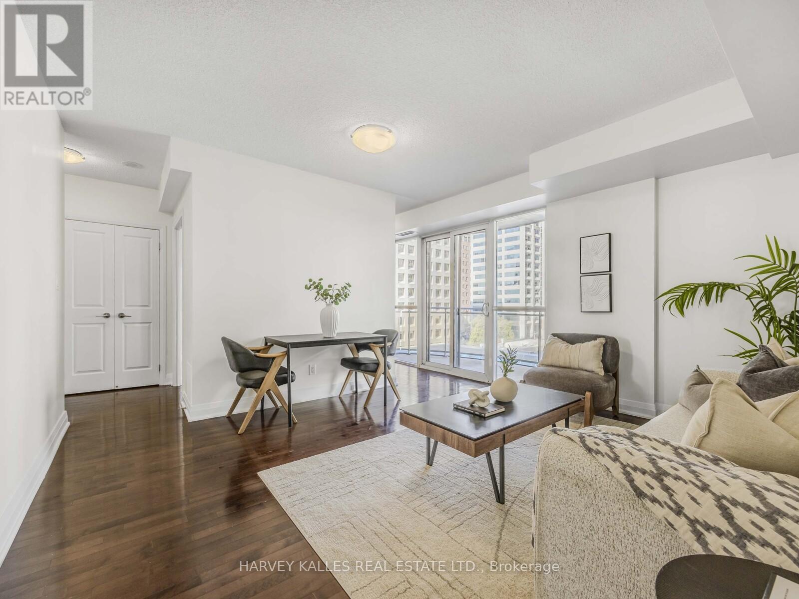 606 - 1430 Yonge Street, Toronto, Ontario  M4T 1Y6 - Photo 2 - C12446888